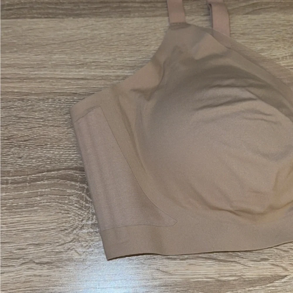 Honeylove CrossOver Padded V-Neck Sand‎ Nude Beige Wireless Bra Size 2X